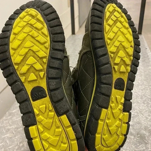 Sorel  boots - Picture 5 of 6